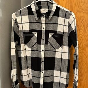 Universal Thread plaid cotton button up
